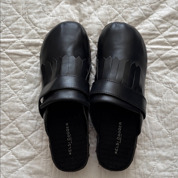 NWOT Kelsi Dagger Clogs - Picture 5 of 10